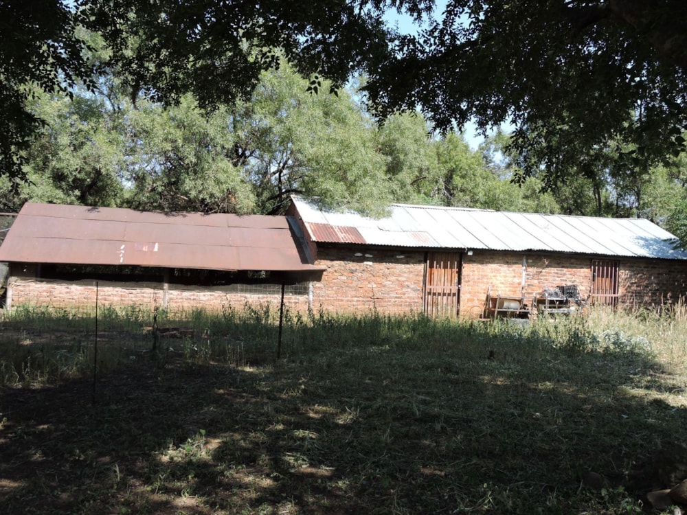 Smallholding for sale in Zeerust - 1RU1649074