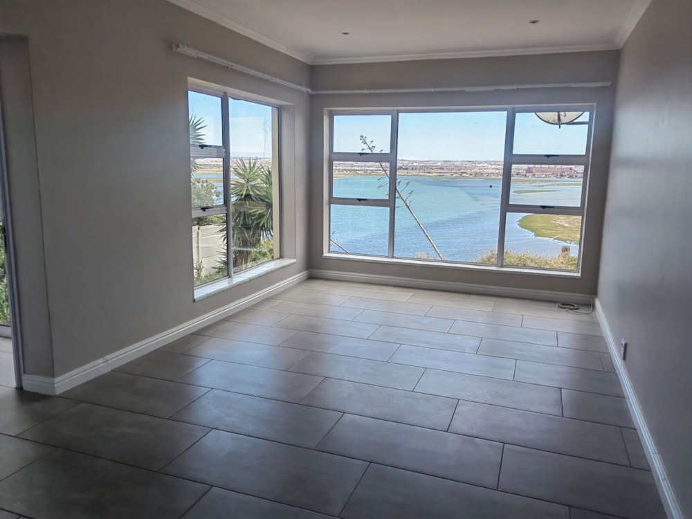 Apartment let in Bluewater Bay, Port Elizabeth, Gqeberha - 1PLZ1679576 Apartment let in Bluewater Bay, Port Elizabeth, Gqeberha - 1PLZ1679576