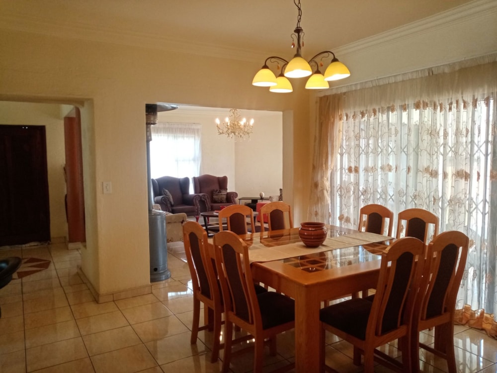 Double-storey house for sale in Spruitview - 1AB1651137