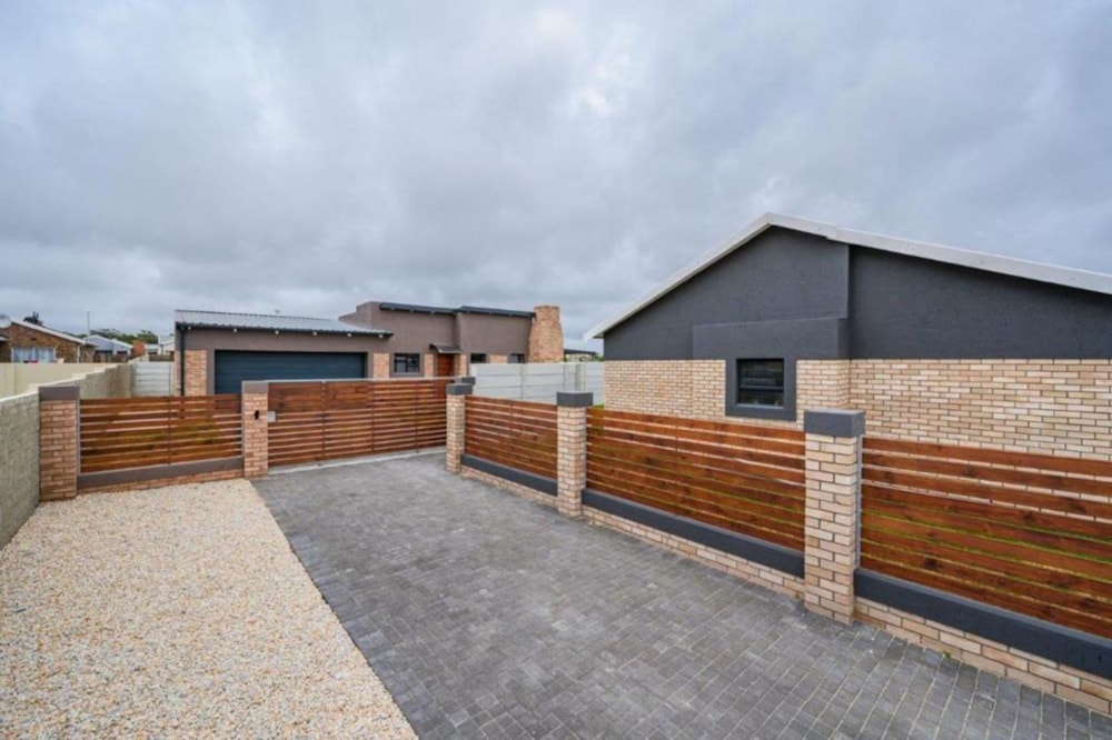 House sold in Fairview, Port Elizabeth, Gqeberha - 1PLZ1652568 House sold in Fairview, Port Elizabeth, Gqeberha - 1PLZ1652568