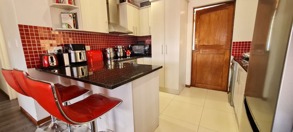 House sold in Hagley, Kuils River - 1KV1699088 House sold in Hagley, Kuils River - 1KV1699088