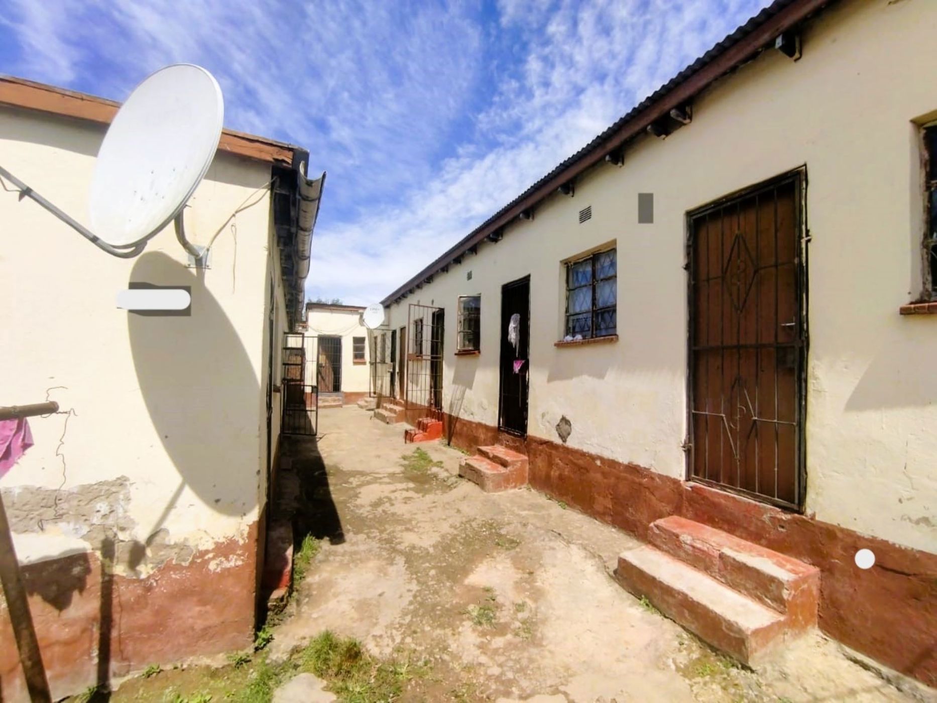 Commercial flats for sale in Ngangelizwe - 1MH1649590