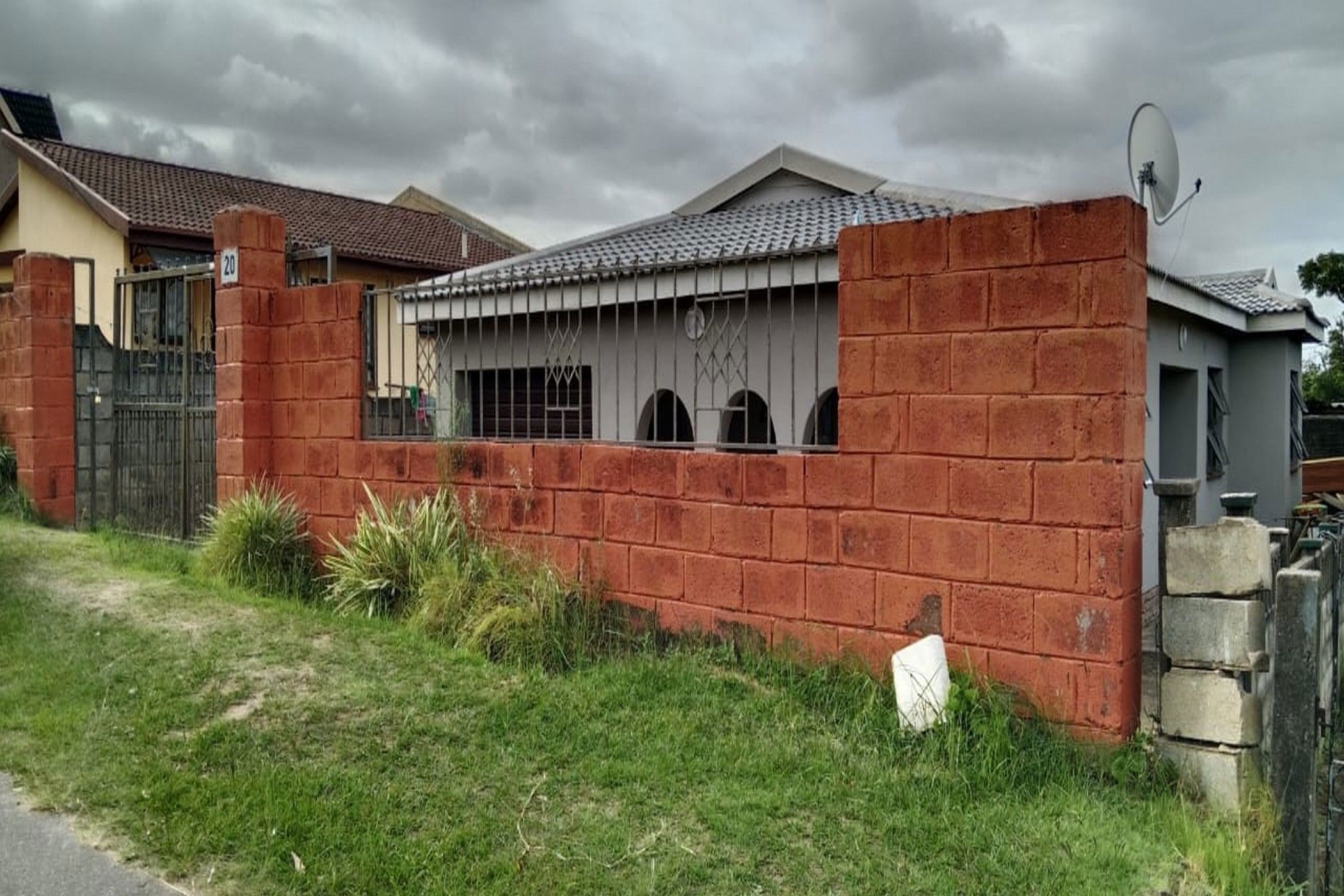 House for sale in Umlazi - 1WB1649798