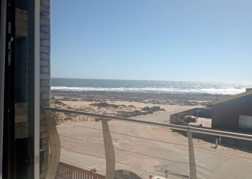 Double-storey house for sale in Port Nolloth - 1NA1649964 Double-storey house for sale in Port Nolloth - 1NA1649964