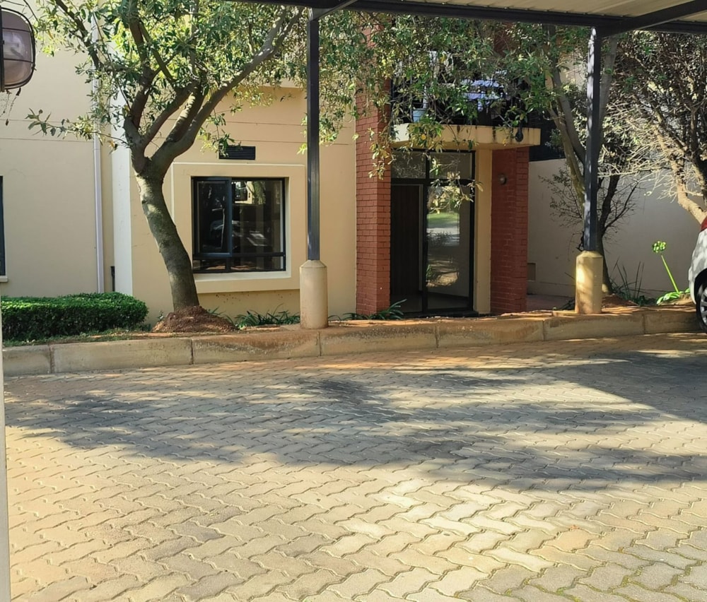 Bachelor apartment for sale in Jackal Creek Golf Estate - RAN1650045