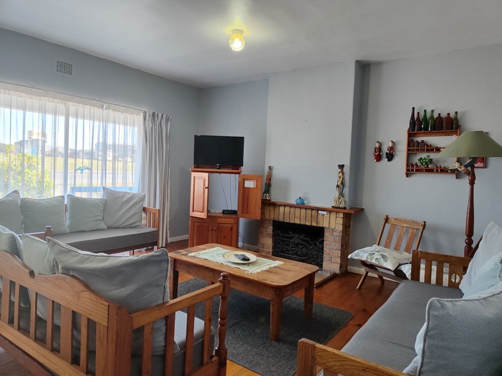 Double-storey house for sale in Struisbaai - 1SW1650180 Double-storey house for sale in Struisbaai - 1SW1650180