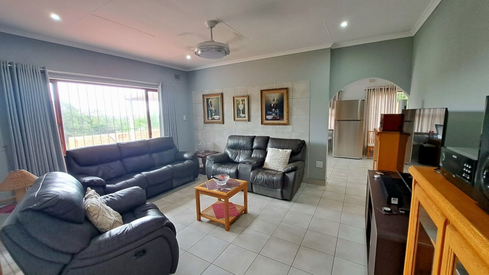 House for sale in Uvongo - 1PX1650784