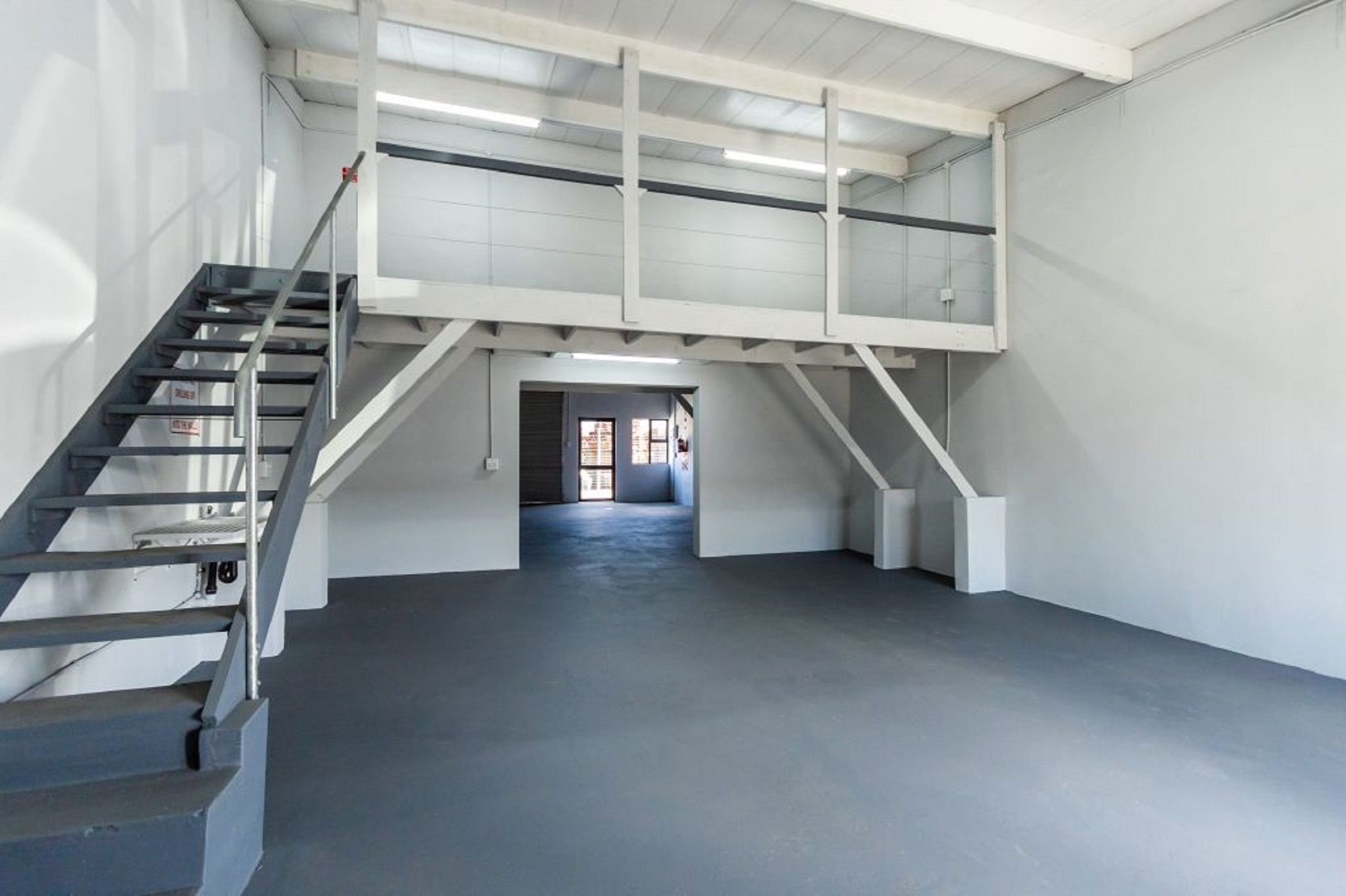 Commercial Building for sale in Alton - 1RY1650481