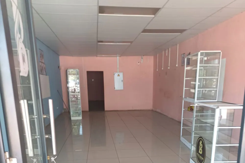 Commercial Building let in Tete, Tete, Mozambique - 3MQ1650596