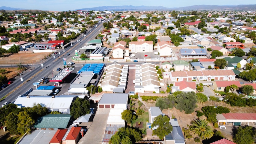 Commercial flats for sale in Oudtshoorn Central - 1OU1652094