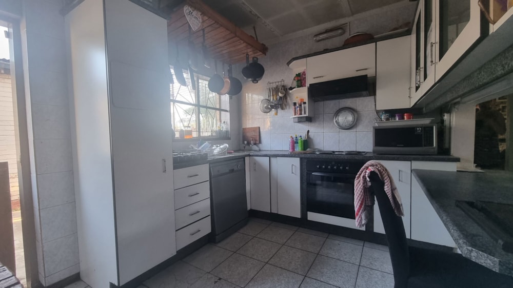 House for sale in Vanderbijlpark CE 2 - 1VT1720673 House for sale in Vanderbijlpark CE 2 - 1VT1720673