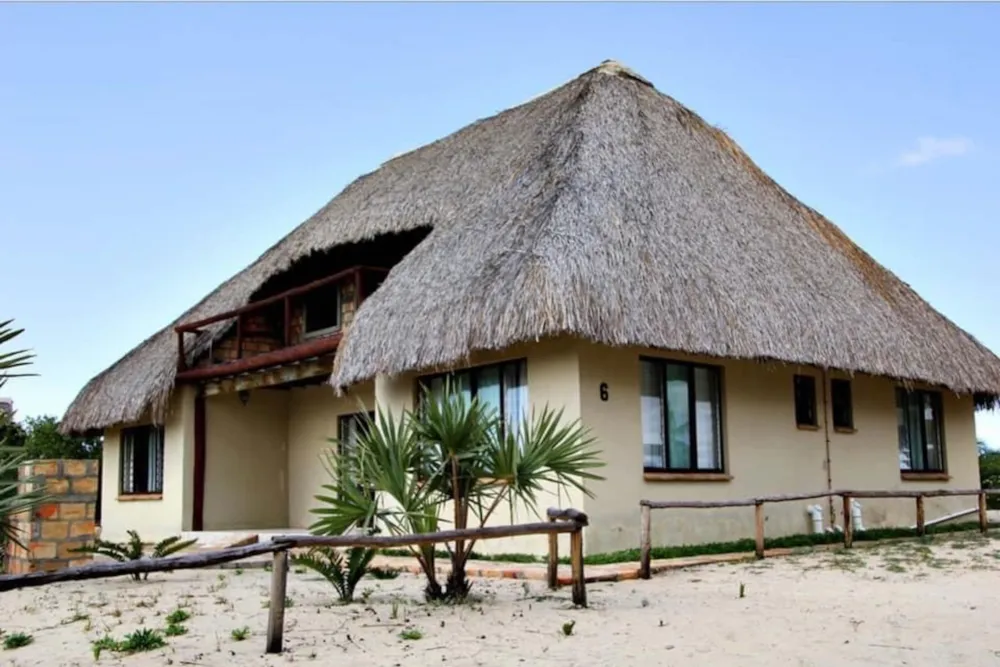 Beach resort for sale in Praia da Barra, Mozambique - 3MQ1651195 Beach resort for sale in Praia da Barra, Mozambique - 3MQ1651195