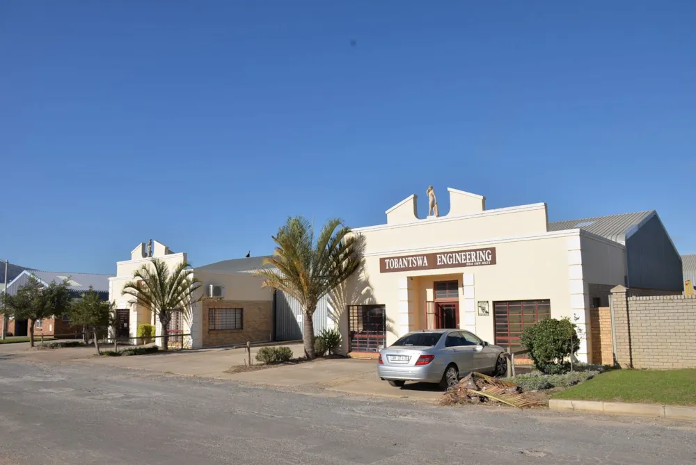 Commercial industrial property for sale in Villiersdorp, Overberg - 1SW1724913 Commercial industrial property for sale in Villiersdorp, Overberg - 1SW1724913