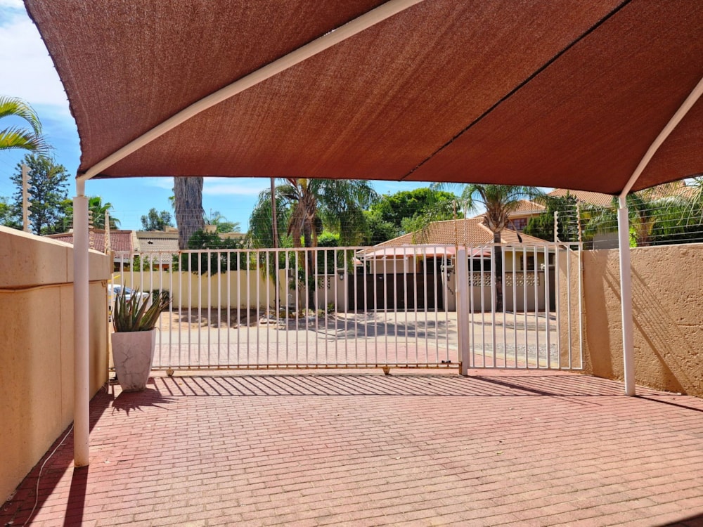 House sold in Phakalane, Botswana - 3BO1651568 House sold in Phakalane, Botswana - 3BO1651568