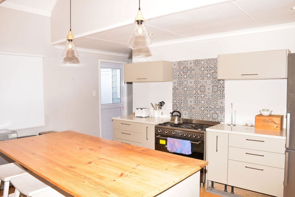 Double-storey house sold in Theewaterskloof - 1SW1651780 Double-storey house sold in Theewaterskloof - 1SW1651780