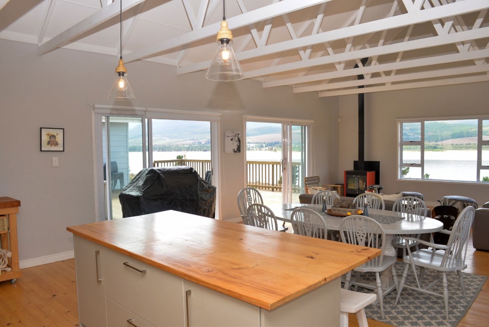 Double-storey house sold in Theewaterskloof - 1SW1651780 Double-storey house sold in Theewaterskloof - 1SW1651780