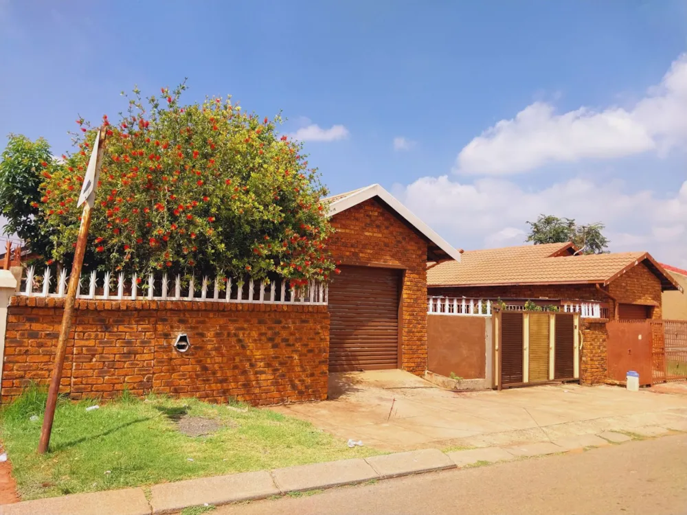House sold in Vosloorus - BOK1653135