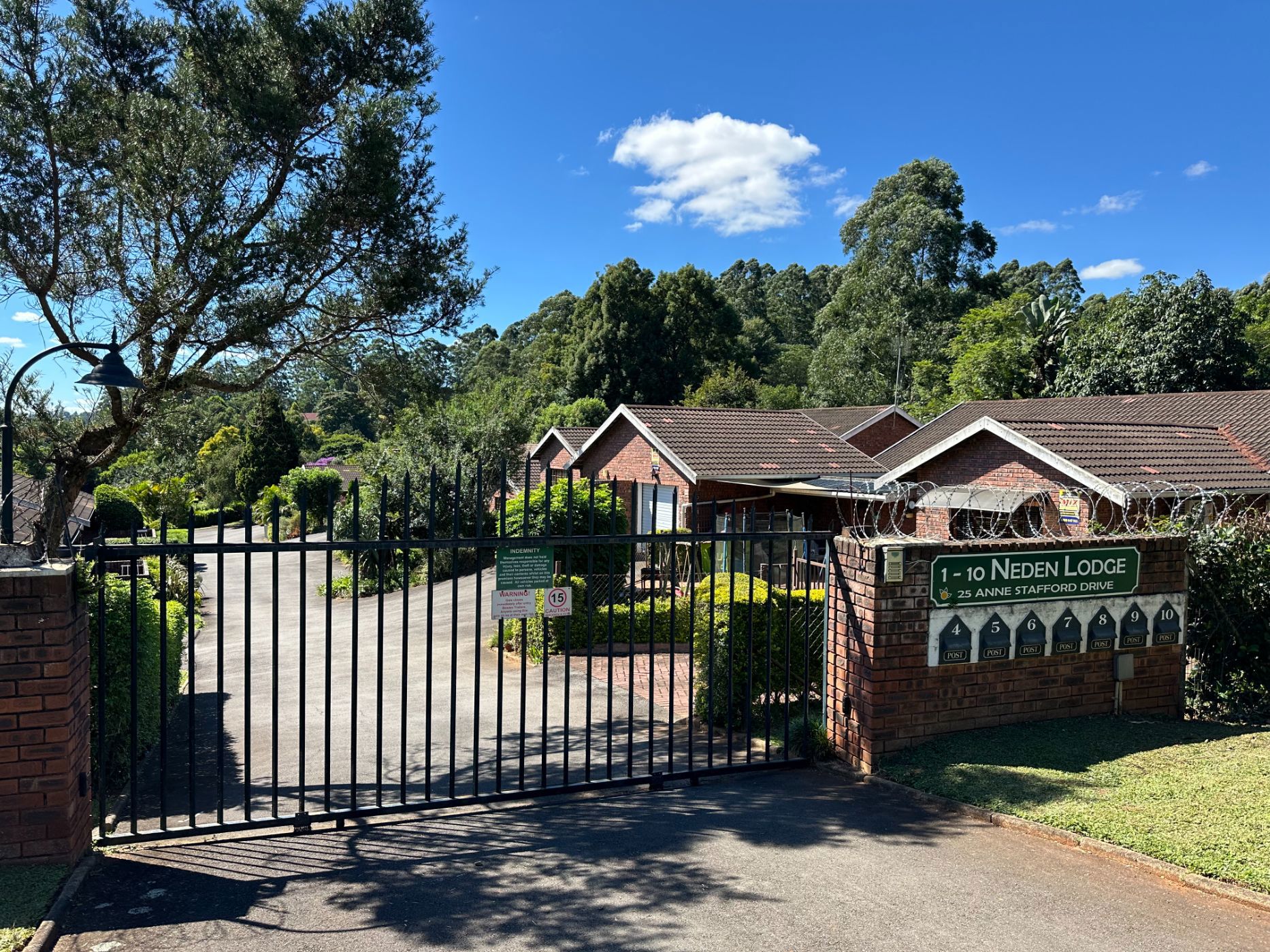 Townhouse to rent in Montrose - 1PM1724016