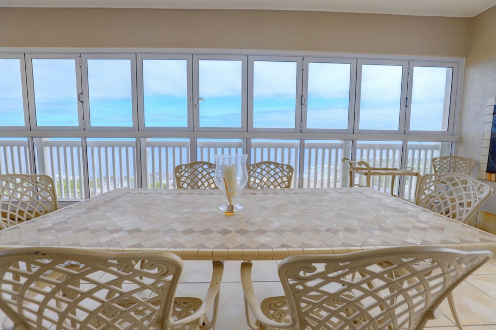 Apartment for sale in Pinnacle Point Golf Estate - 1MB1205461