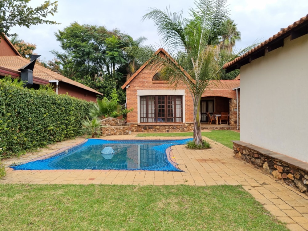 House let in Silver Lakes Golf Estate - PT1698581 House let in Silver Lakes Golf Estate - PT1698581