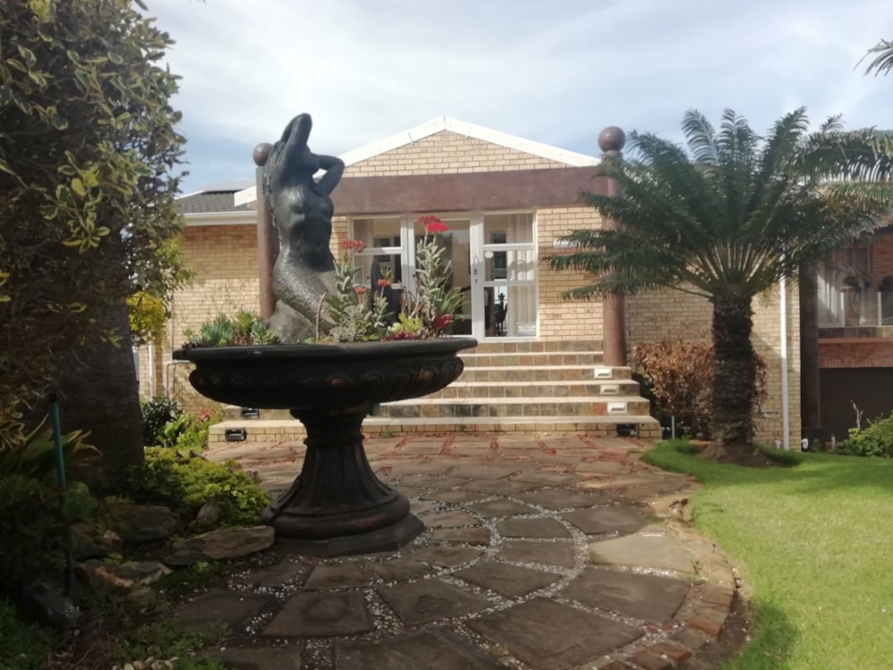 Double-storey house for sale in Wave Crest - 1JF1652368