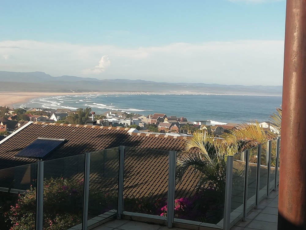 Double-storey house for sale in Wave Crest - 1JF1652368