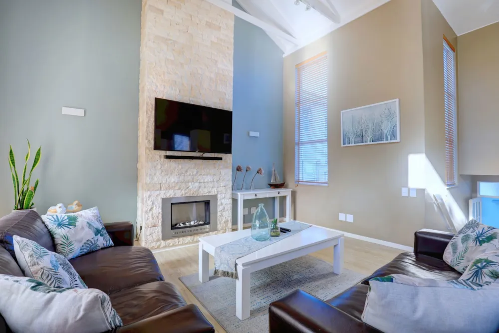 House for sale in Pinnacle Point Golf Estate - 1MB1649259