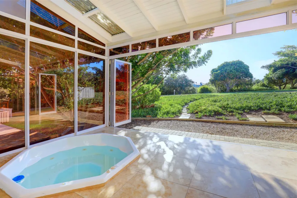 House for sale in Pinnacle Point Golf Estate - 1MB1649259
