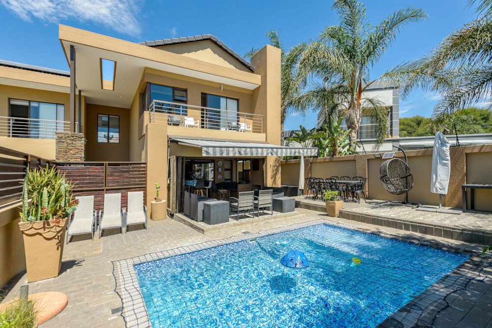 Security estate home for sale in La Como Lifestyle Estate - BOK1674624