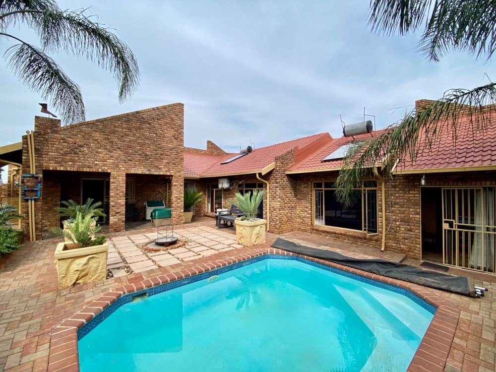 Single-storey house for sale in Cashan - 1RU1651751