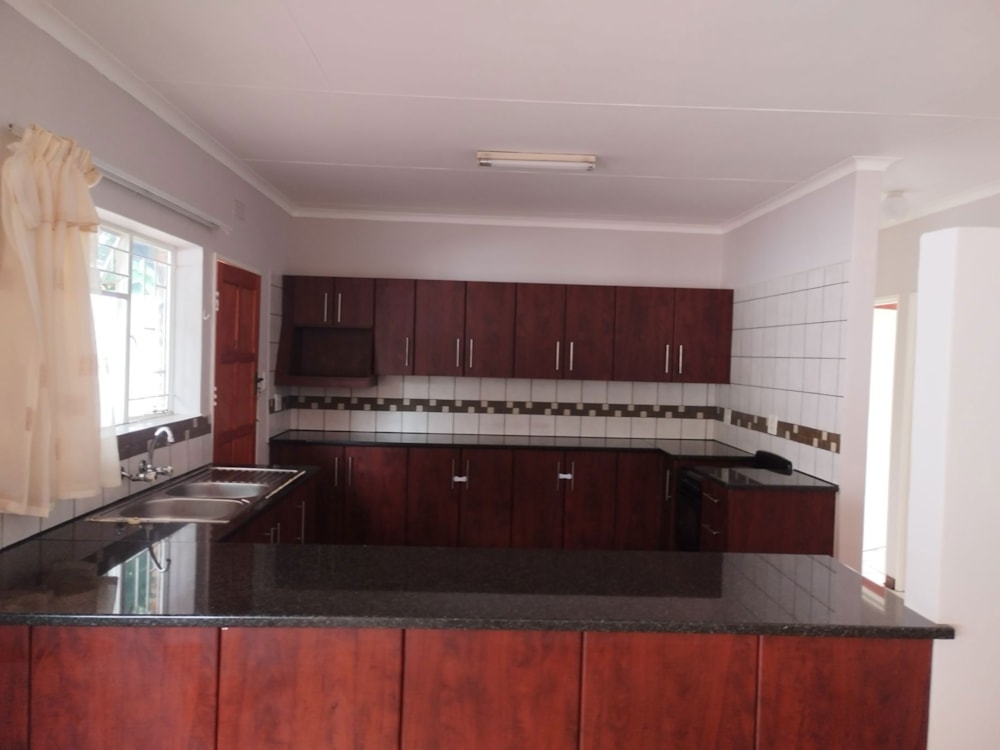 House for sale in Kingsview - 1WR1740923