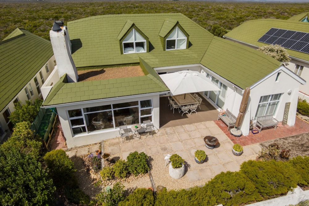 Double-storey house for sale in Jakkalsfontein - LA1649605 Double-storey house for sale in Jakkalsfontein - LA1649605