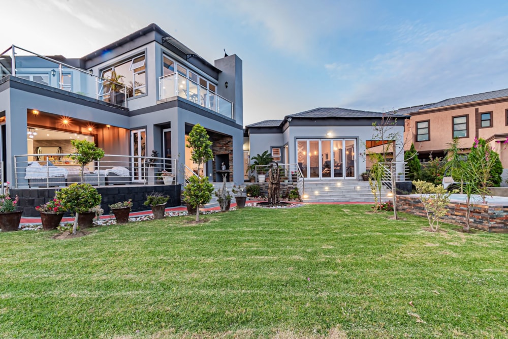 Golf estate house for sale in Blue Valley Golf Estate - CN1648344 Golf estate house for sale in Blue Valley Golf Estate - CN1648344