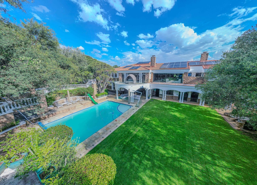 Double-storey house for sale in Dainfern Golf Estate - FW1613490 Double-storey house for sale in Dainfern Golf Estate - FW1613490