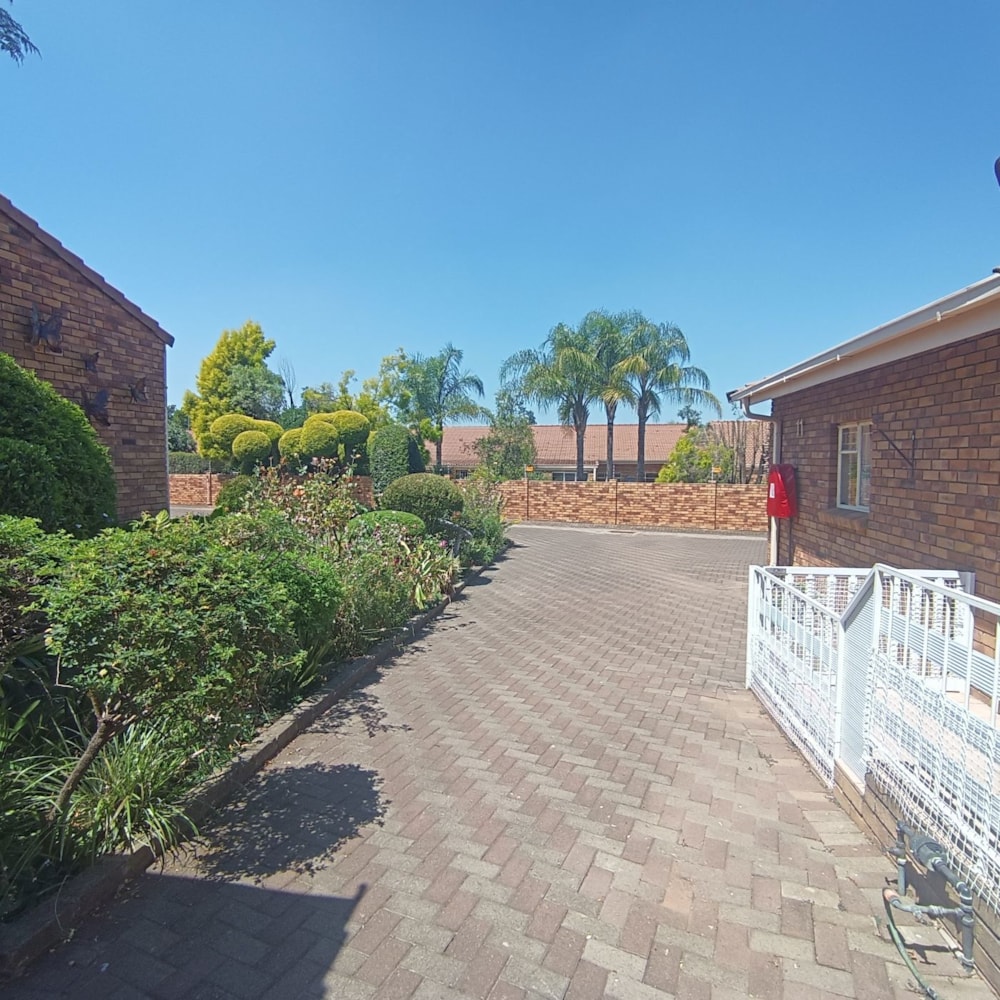 Townhouse for sale in Hutten Heights - 1NW1696472 Townhouse for sale in Hutten Heights - 1NW1696472