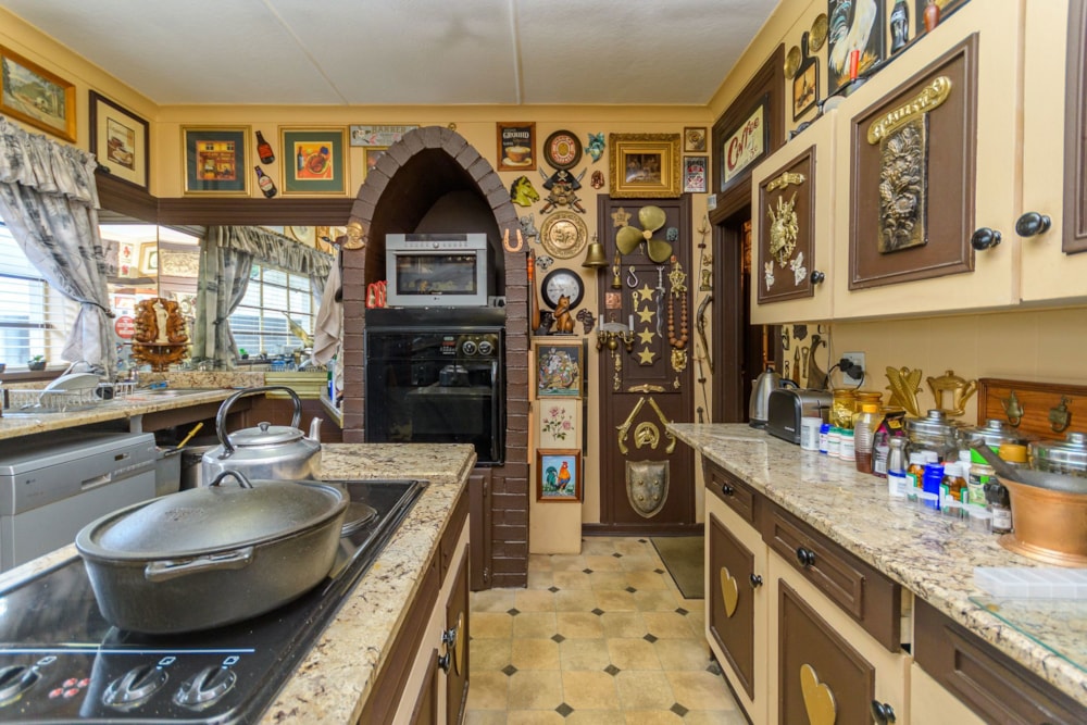 House for sale in Rhodesfield - KTP1734351