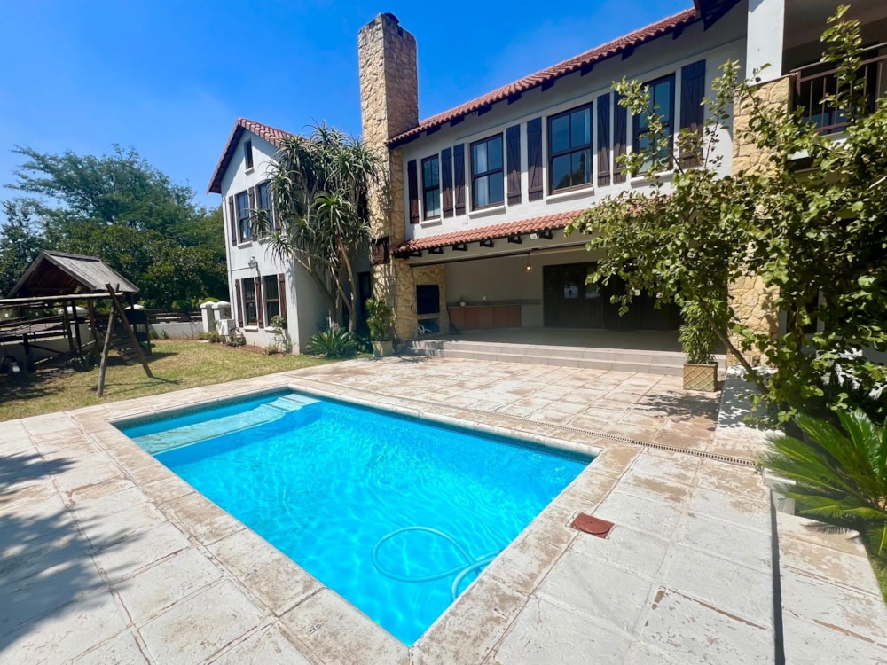 House for sale in Copperleaf - 1CU1652033 House for sale in Copperleaf - 1CU1652033