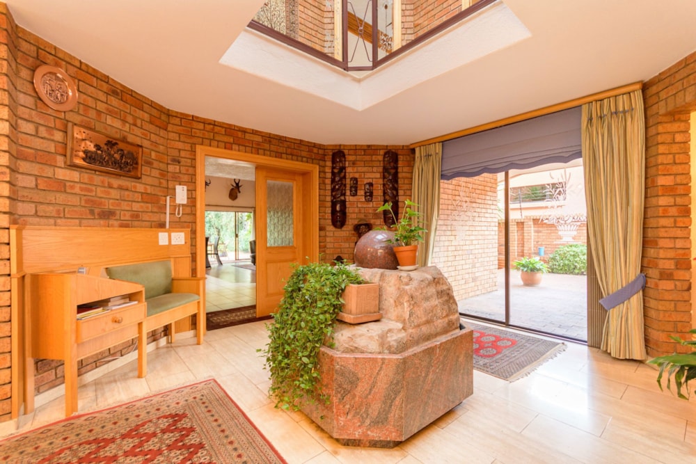 Multi-storey house for sale in Bedfordview - BED1652593 Multi-storey house for sale in Bedfordview - BED1652593