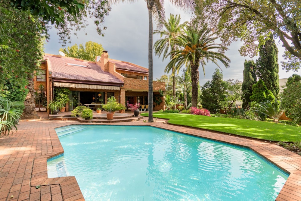 Multi-storey house for sale in Bedfordview - BED1652593 Multi-storey house for sale in Bedfordview - BED1652593