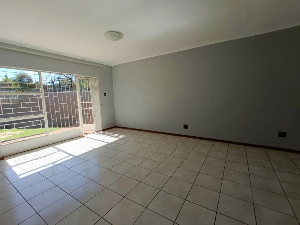 Townhouse let in Langenhovenpark - 1BX1732355 Townhouse let in Langenhovenpark - 1BX1732355