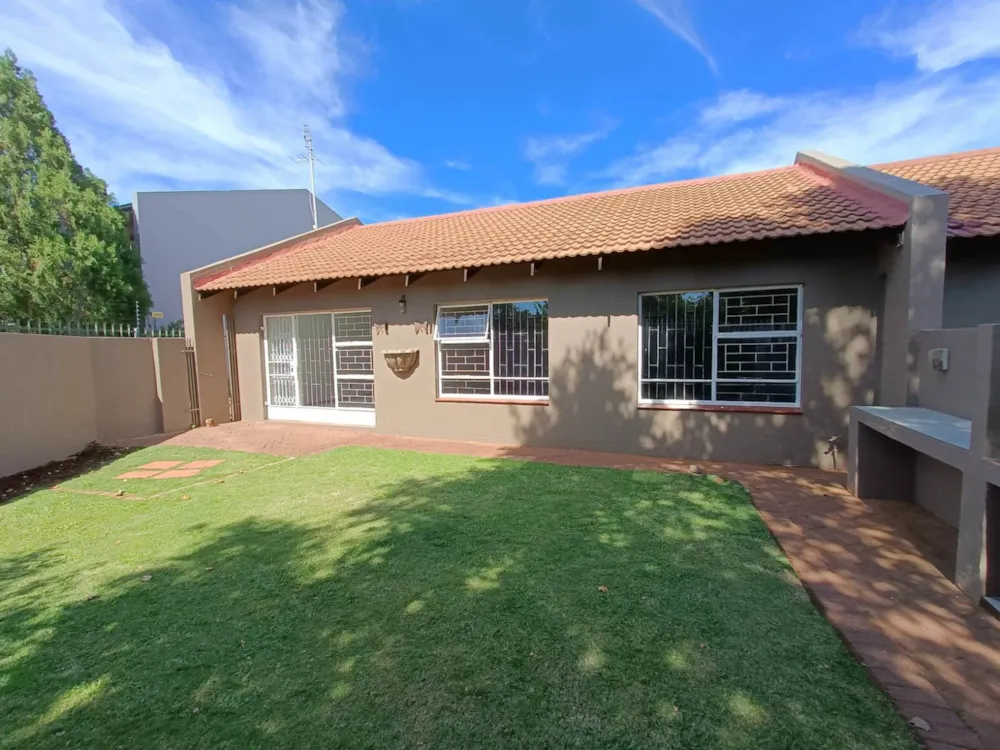 Townhouse let in Langenhovenpark - 1BX1732355 Townhouse let in Langenhovenpark - 1BX1732355
