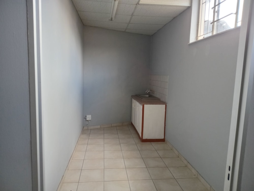 Commercial office let in White River - 1WR1655903 Commercial office let in White River - 1WR1655903