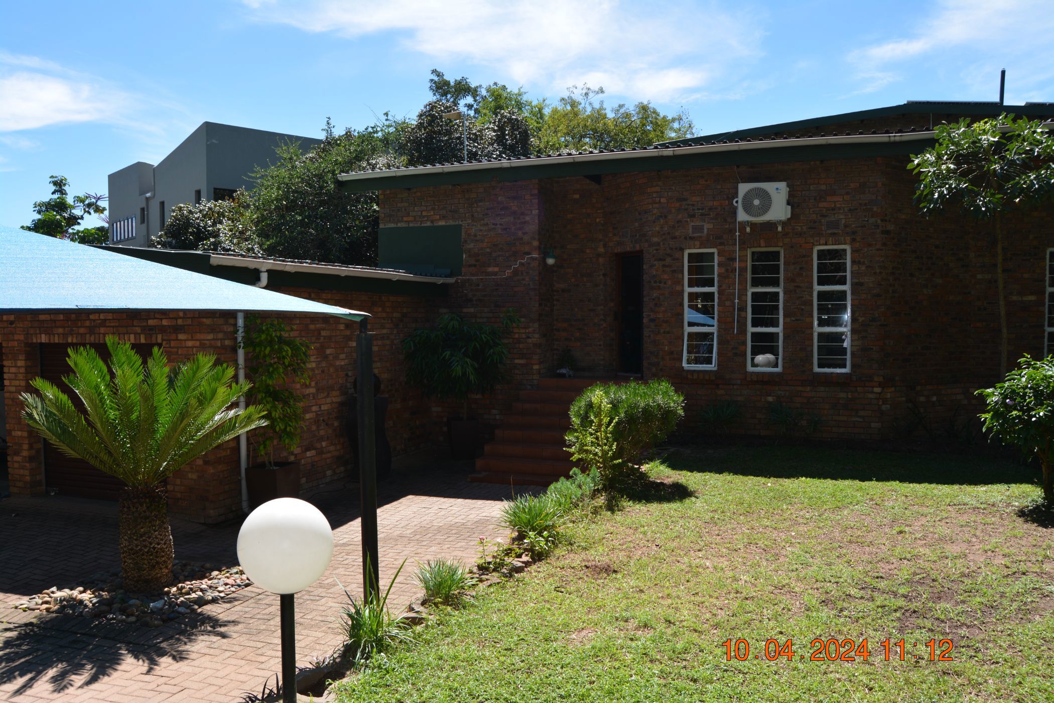 House let in West Acres - 1NS1701151