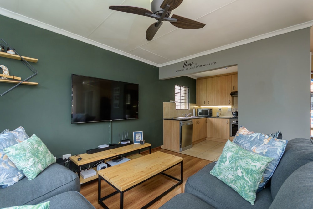 Townhouse sold in Honeydew Manor - RAN1652892 Townhouse sold in Honeydew Manor - RAN1652892