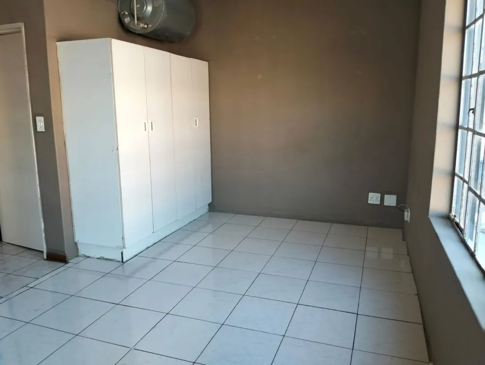 Bachelor apartment let in Willows - 1BX1735930 Bachelor apartment let in Willows - 1BX1735930