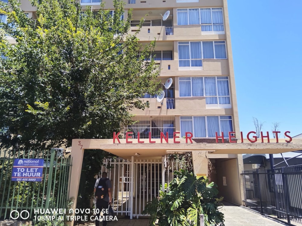 Townhouse for sale in Westdene, Bloemfontein - 1BX1653508