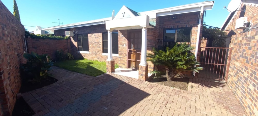 House let in Pellissier - 1BX1696831 House let in Pellissier - 1BX1696831