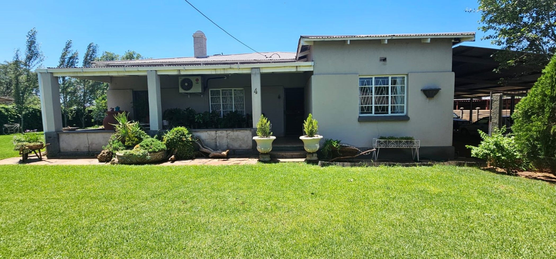 House for sale in Barkly West - 1KJ1652795