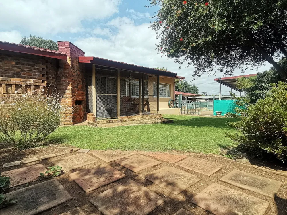 House let in Lydenburg (Mashishing) - 1LY1747656 House let in Lydenburg (Mashishing) - 1LY1747656