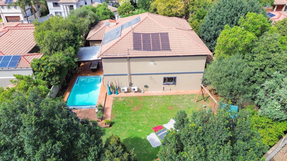 Security estate home for sale in Midstream Estate - CN1605956 Security estate home for sale in Midstream Estate - CN1605956